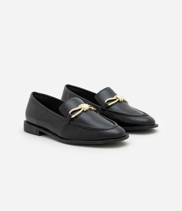 Zapato Mocasine en PU con Detalle Metálico 2