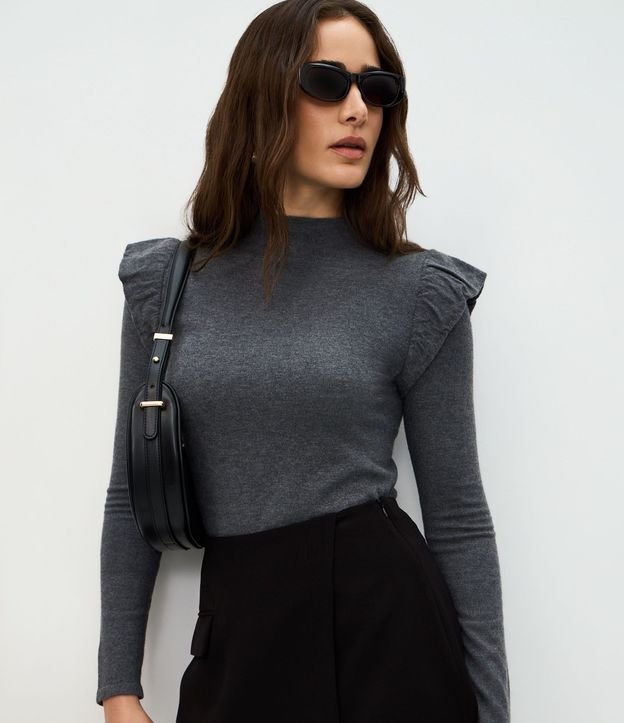 Blusa Regular en Punto con Detalle en el Hombro 1