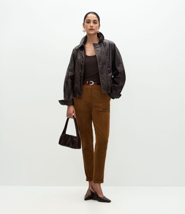 Pantalón Skinny en Gamuza con Ruedo Plegado