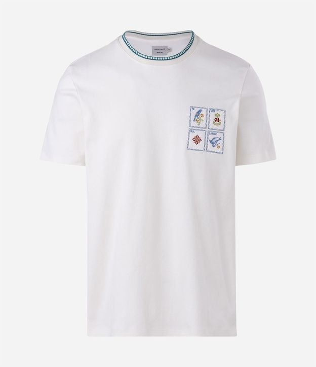 Remera Manga Corta con Sellos Bordados