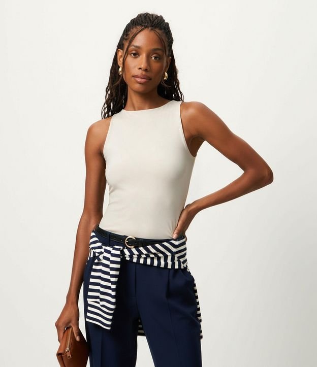 Blusa en Poliamida con Cuello Redondo