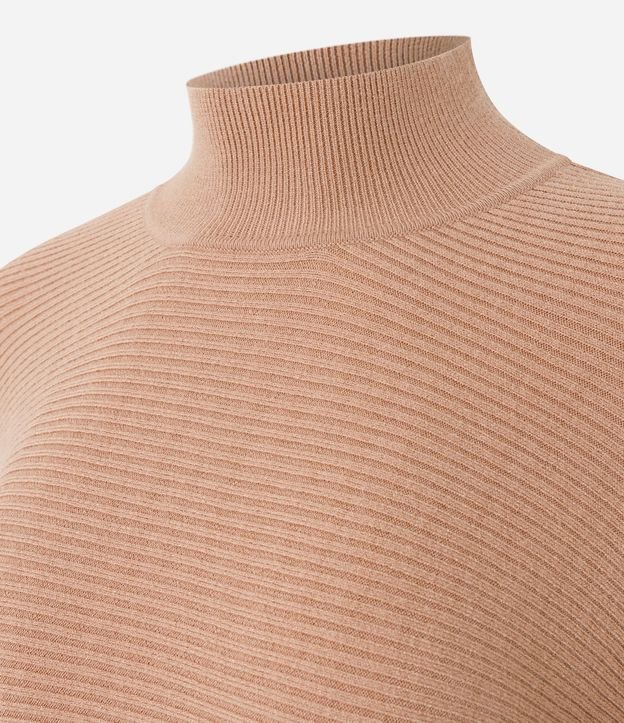 Blusa Regular en Punto con Cuello Alto 6