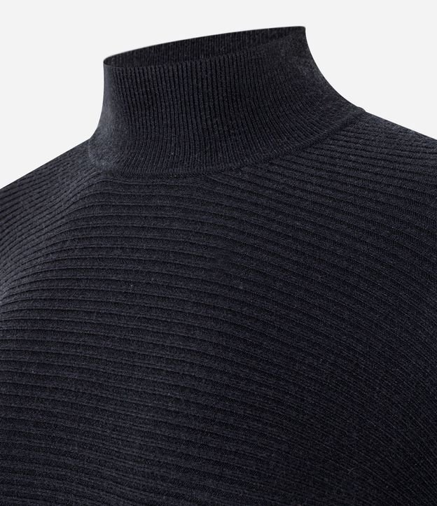 Blusa Regular en Punto con Cuello Alto 6