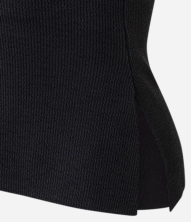 Blusa en Hombro Único con Textura 6