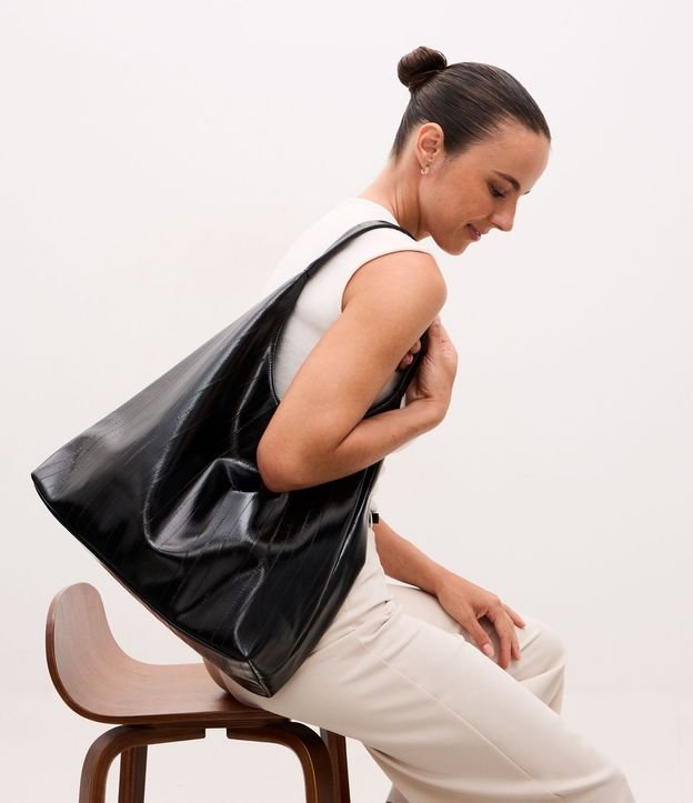 Cartera Hobo Grande en PU Texturizado 1