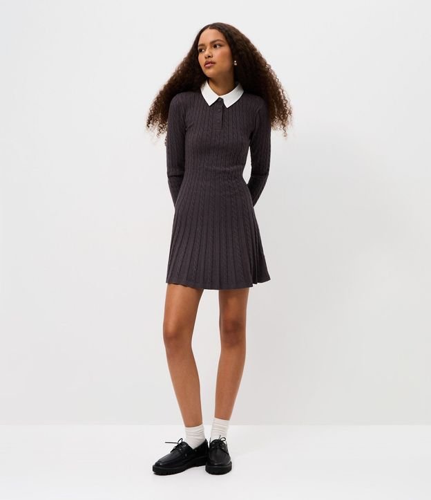Vestido Manga Larga en Punto con Textura y Cuello Polo