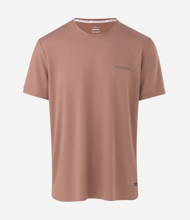 Remera Deportiva en Tecnologia Dry con Estampa Lettering Texturizada