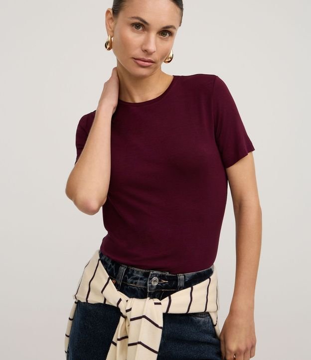 Blusa Básica en Viscosa con Cuello Redondo