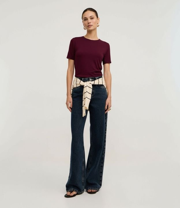 Blusa Básica en Viscosa con Cuello Redondo 6