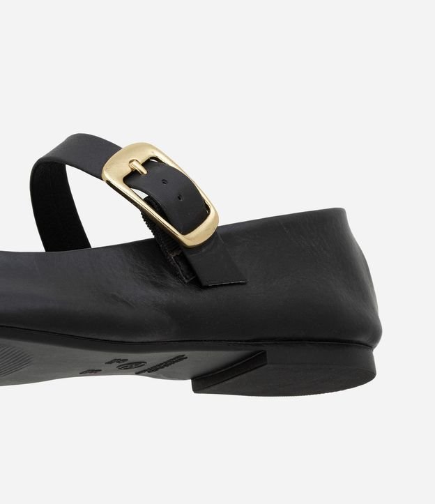 Zapatilla de Cuero con Hebilla Quadrada