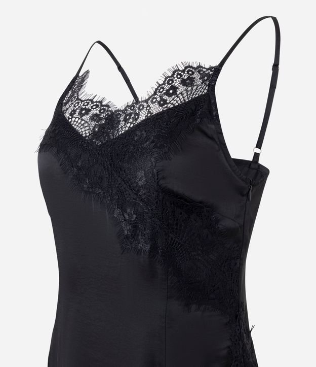 Vestido en Satén con Detalles en Encaje 6
