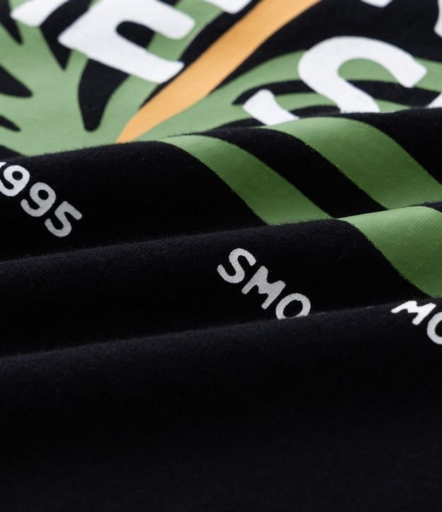 Remera Oversized en Algodón con Estampa de Flor y Lettering 2