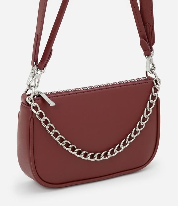 Cartera Baguette Transversal en PU con Correa de Cadena