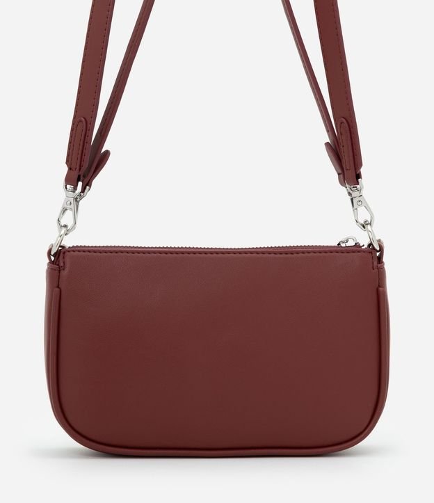 Cartera Baguette Transversal en PU con Correa de Cadena 3