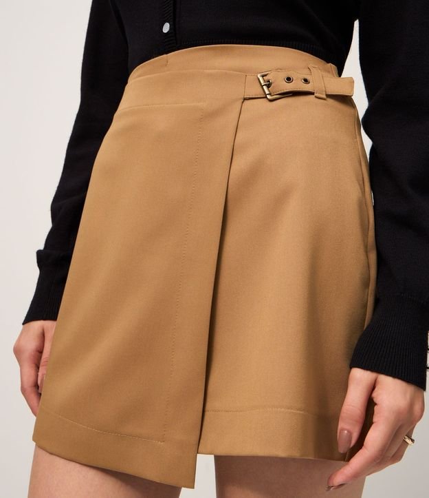 Short Pollera Sastre en Viscosa con Traspase de Hebilla 4
