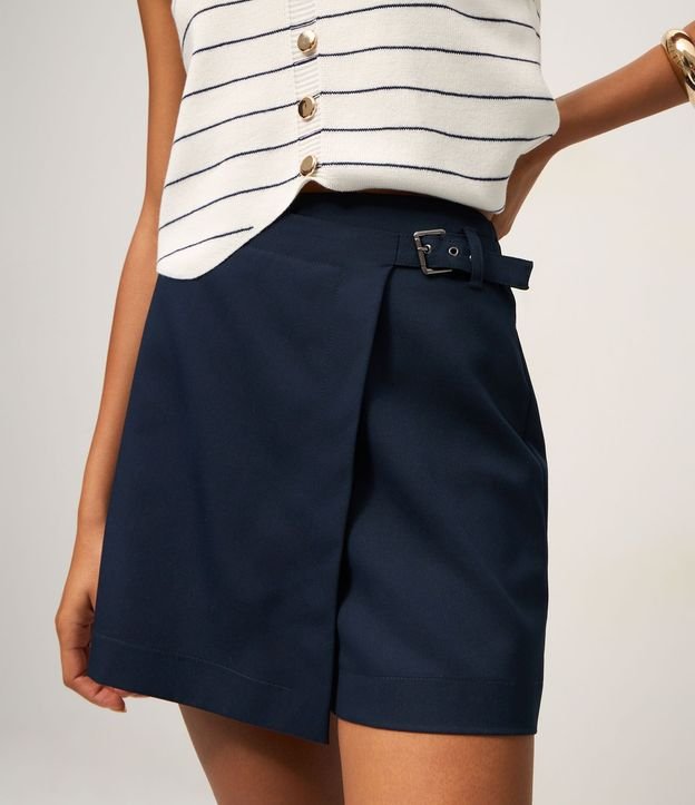 Short Pollera Sastre en Viscosa con Traspase de Hebilla 4
