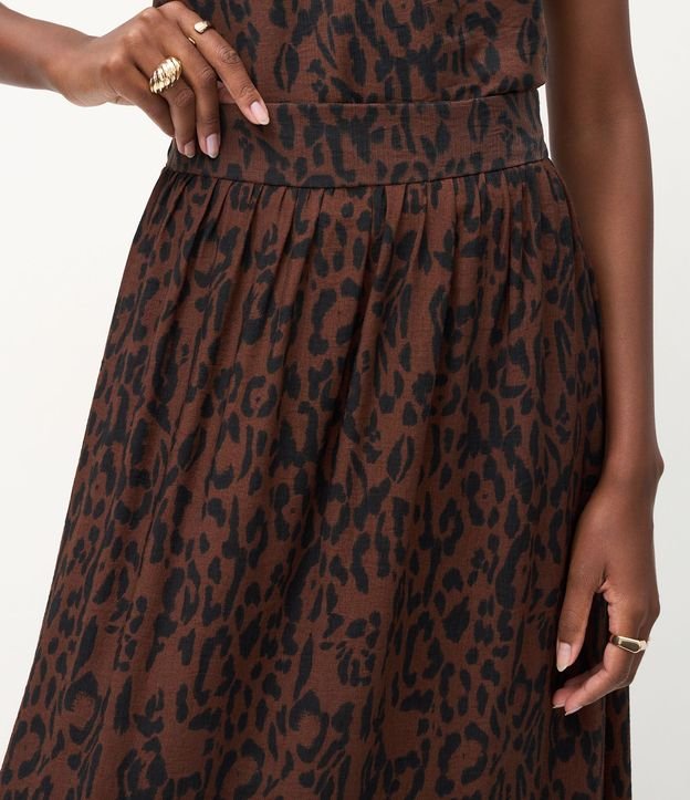 Pollera Midi en Crepé con Estampado Animal Print 4