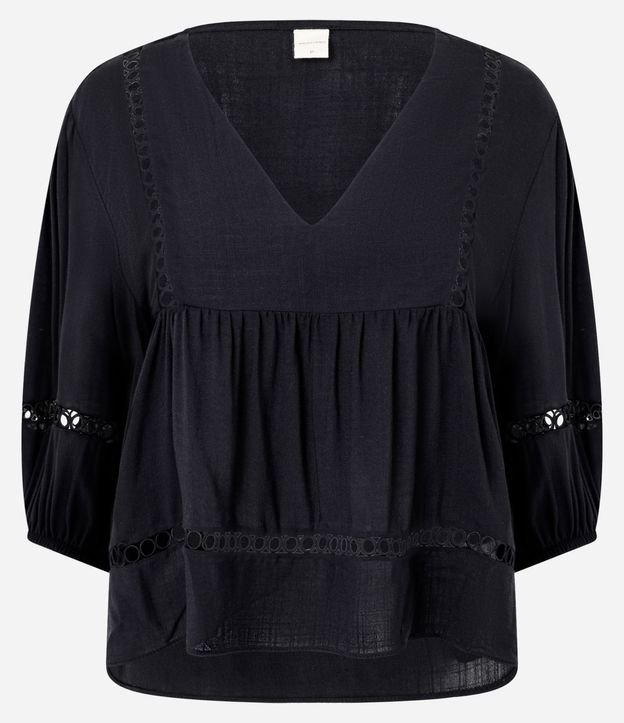 Blusa Texturizada en Viscosa con Recorte Fruncido 6