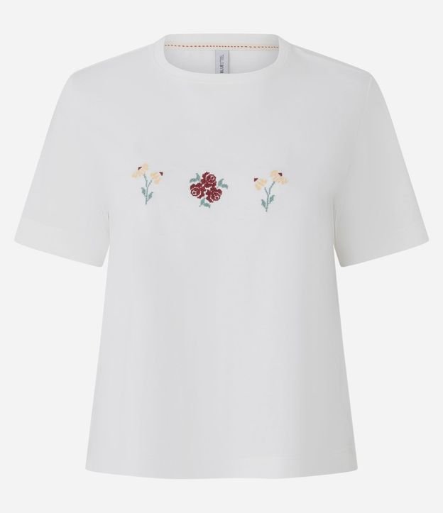 Remera con Bordado de Flores 5