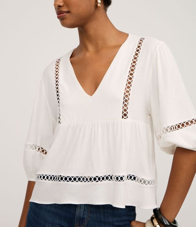 Blusa Texturizada en Viscosa con Entremedios 5