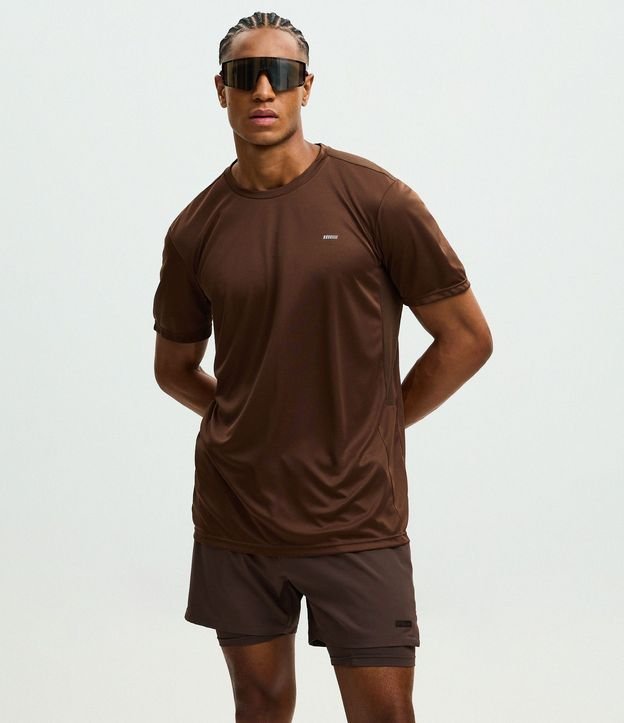 Remera Deportiva con Tecnología Dry e Detalles Reflectantes