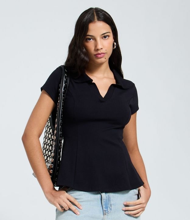 Blusa Peplum en Rib con Cuello Polo