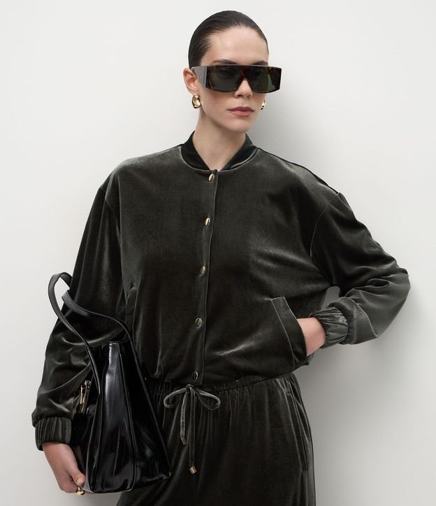 Campera Bomber en Terciopelo con Puños Ajustados