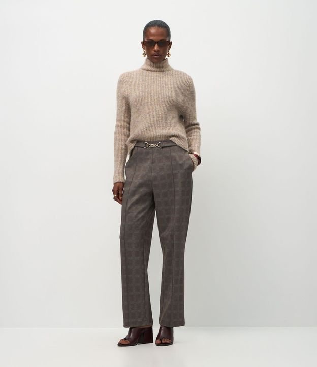 Pantalón Entallado con Estampa Escocesa y Aplique en la Cintura