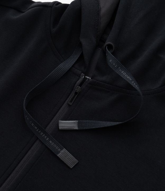 Campera Deportiva Regular en Modal con Capucha 11