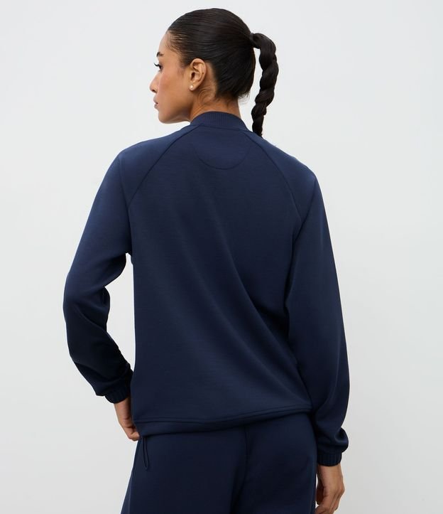 Campera Deportiva en Modal con Ruedo Ajustable 4
