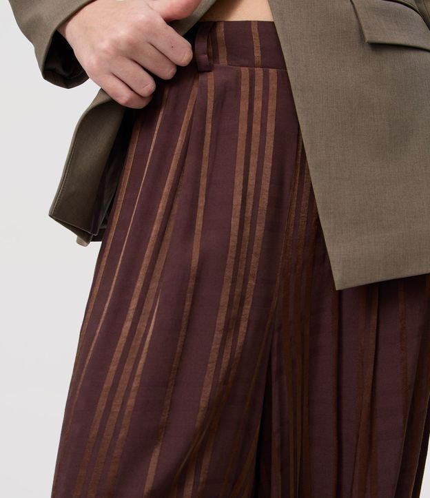 Pantalón Aladim en Viscosa con Rayas 3
