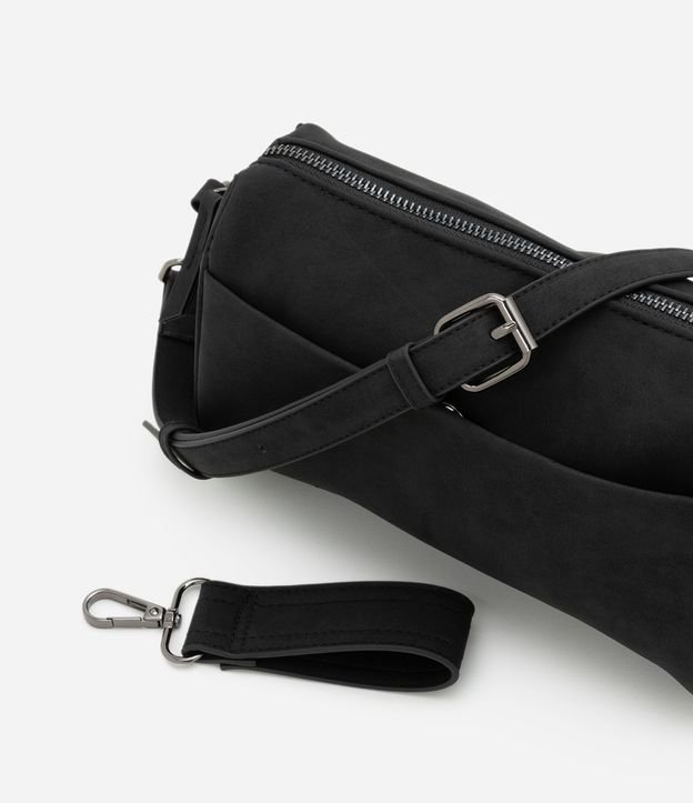 Cartera Pequeña en PU Nobuck con Asa Ajustable 5