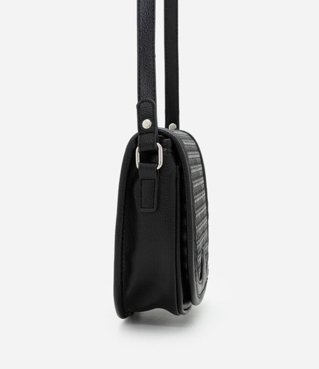 Cartera en PU con Trama Artesanal y Asa Ajustable 3