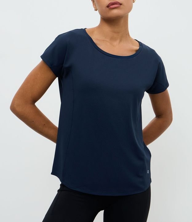Remera Deportiva en Microfibra Texturizada 2