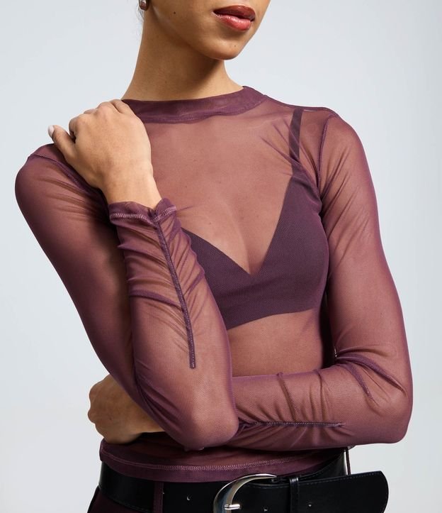 Blusa en Tule con Cuello Alto y Fruncidos 5