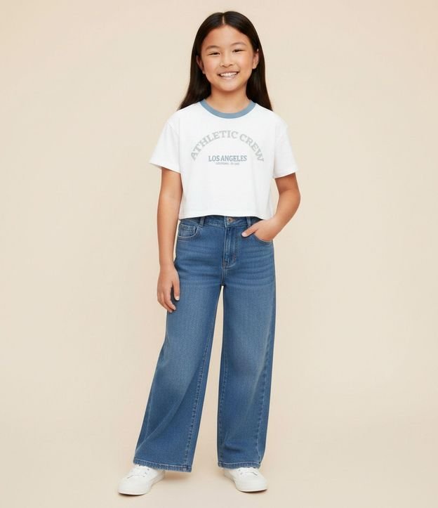 Remera Infantil con Estampado y Cuello Contrastante – Talle 7 a 16 años