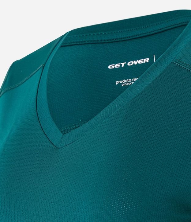 Remera Deportiva en Microfibra Agujerada con Ruedo Mullet 5