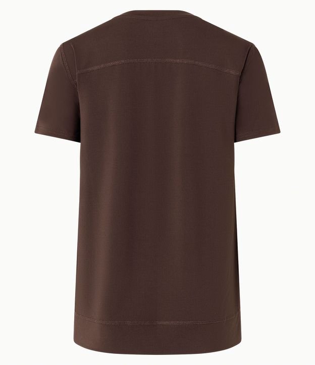 Remera Deportiva en Microfibra Agujerada con Ruedo Mullet 7