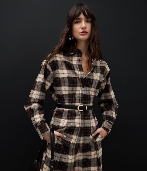 Camisa de Cuadros en Franela con Cuello Alto Estructurado 5