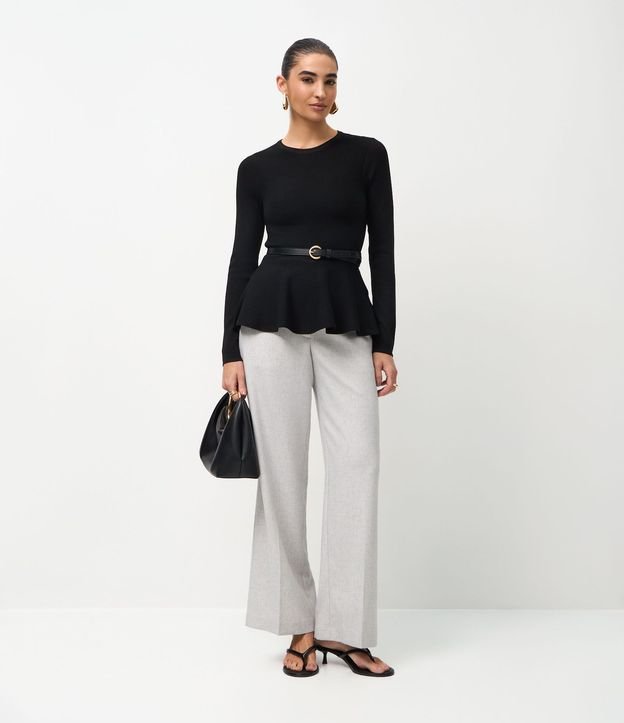 Blusa en Punto con Ruedo Peplum 3