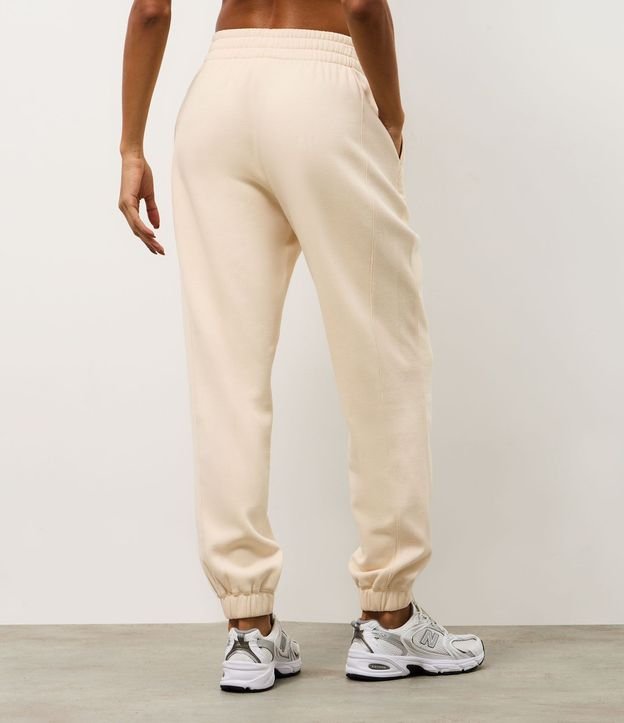 Pantalón Jogger Deportiva en Algodón con Recortes Canelados 4