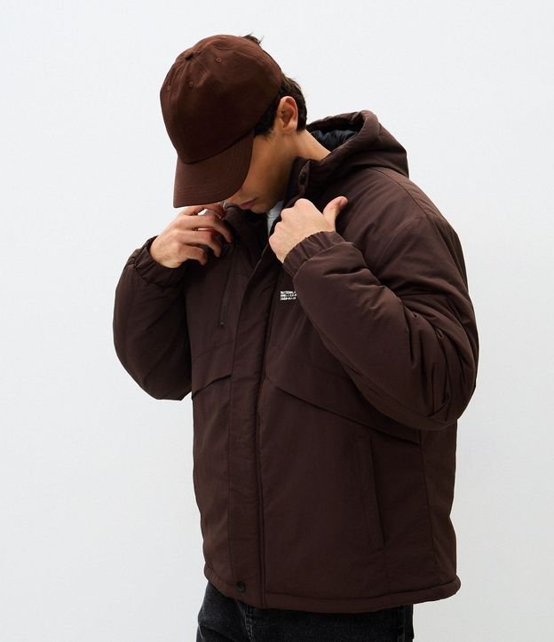 Campera Masculina Parka Outdoor con Capucha y Recortes 4