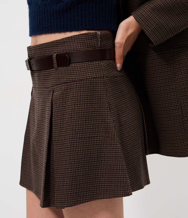 Short Pollera Sastre de Cuadros con Pliegues y Cinturón 5