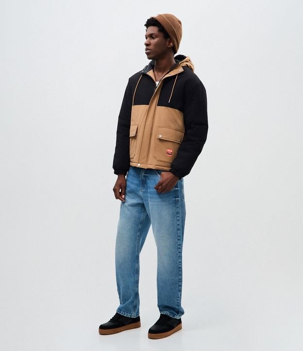 Chaqueta Masculina Parka en Poliéster con Capucha Ajustable 2
