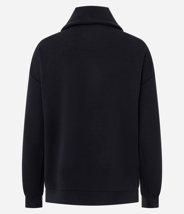 Campera Deportiva en Modal con Detalles Canelados 7