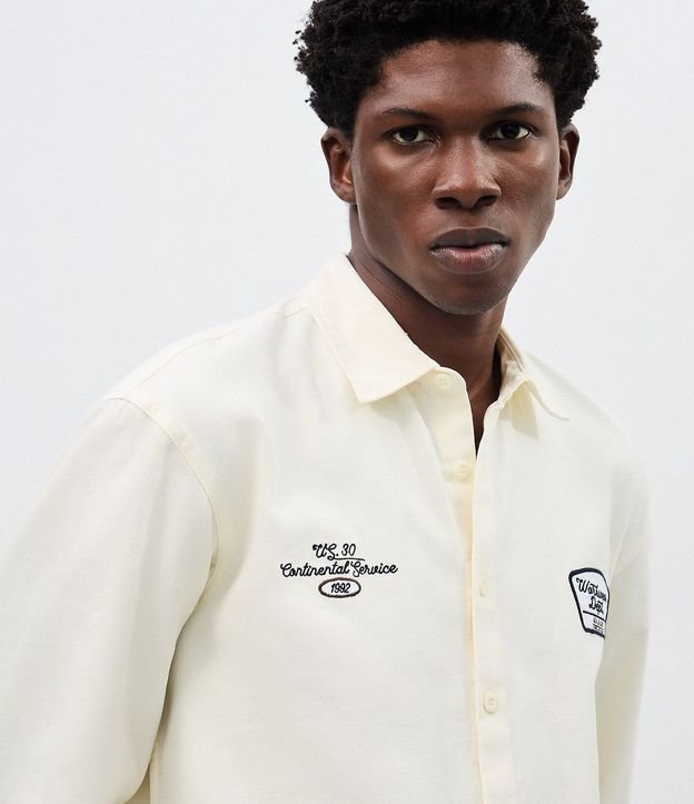 Camisa Overshirt Boxy Manga Larga en Sarga con Bordado Workwear Dept 7