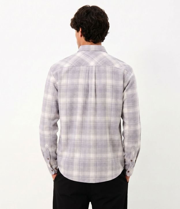 Camisa Comfort Manga Larga en Franela de Cuadros 2