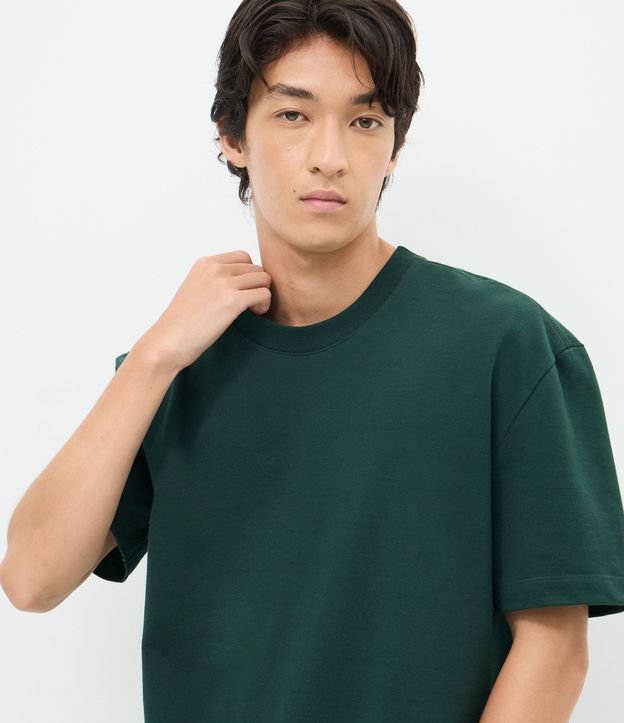 Remera Relaxed Básica en Malla 3