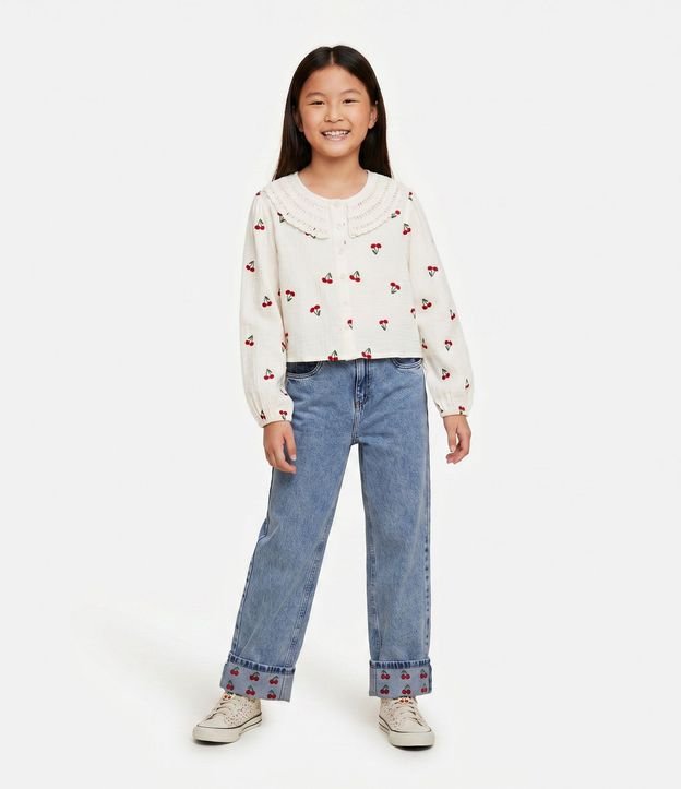 Camisa Infantil con Bordados de Cerezas y Cuello de Ganchillo – Talle 5 a 14 años 1