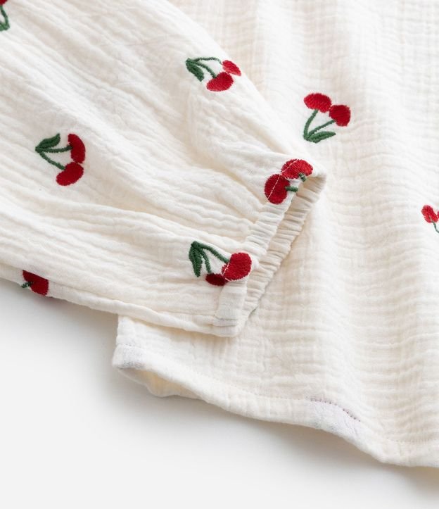 Camisa Infantil con Bordados de Cerezas y Cuello de Ganchillo – Talle 5 a 14 años 6